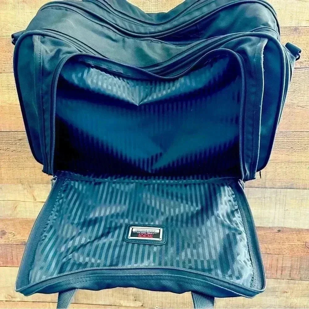 Tumi Vintage Expandable Boston Ballistic Large Duffle Carry On Bag